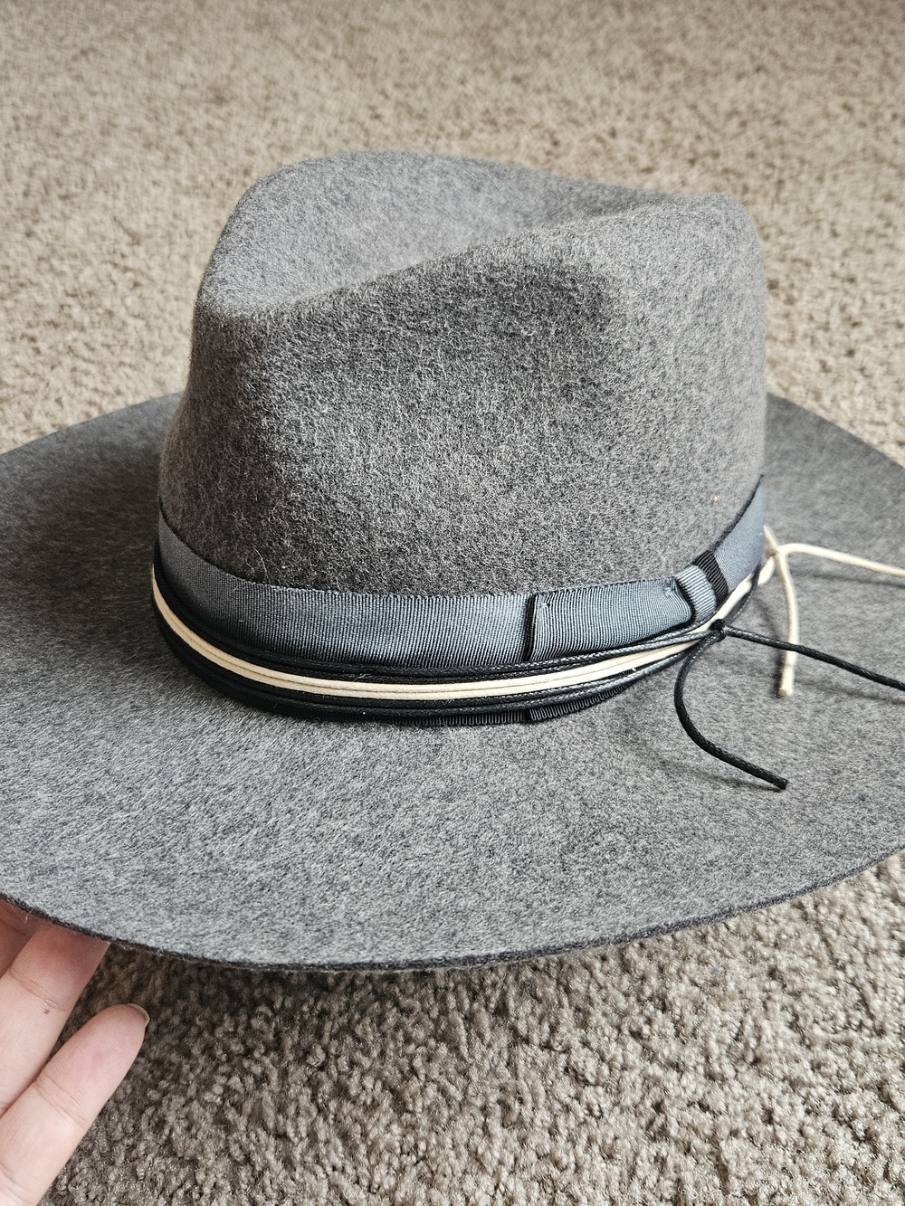 Goorin Bros Gray & Black Wide Brim Hat Large